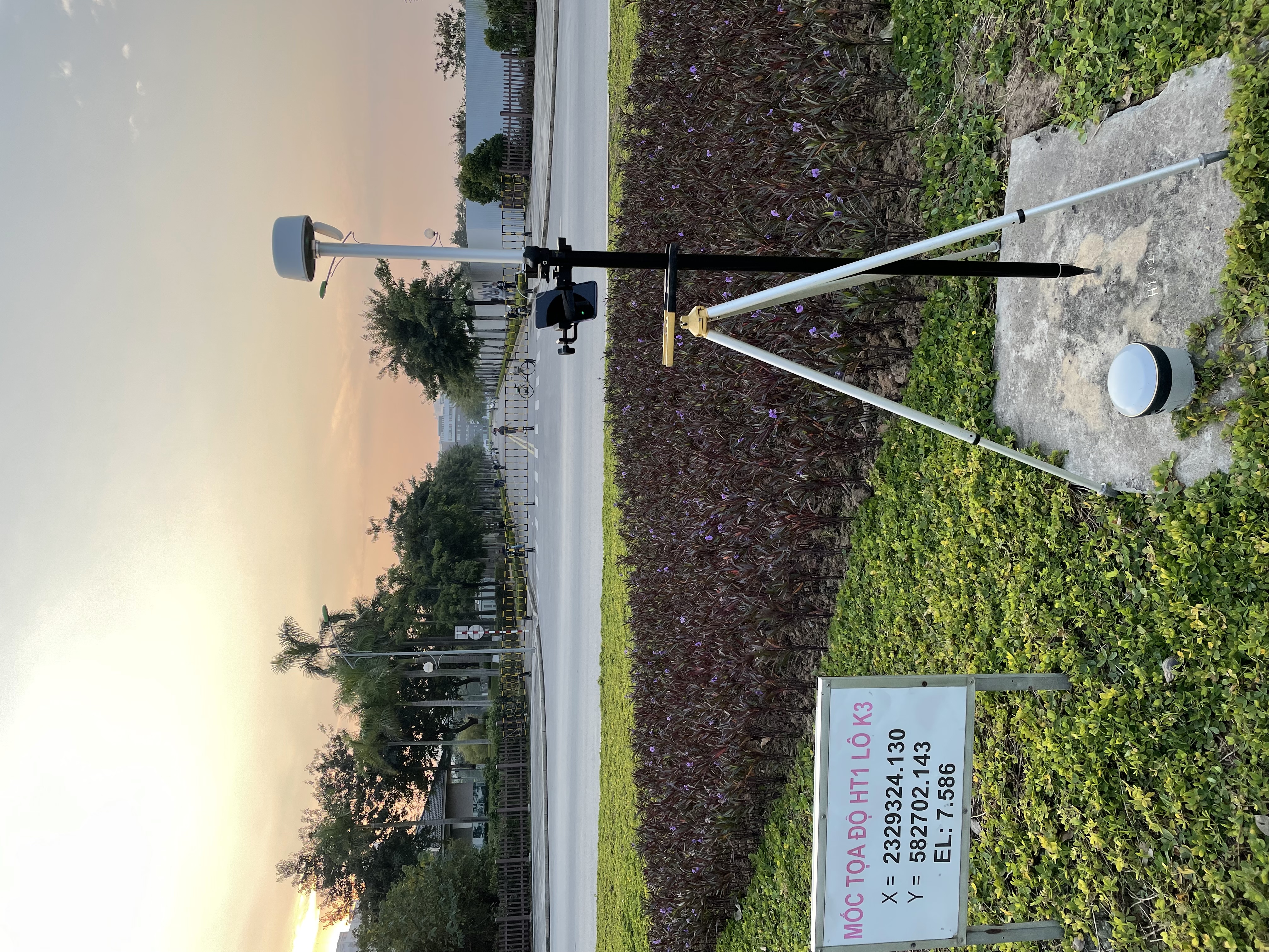 BÌNH SAI GIÁN TIẾP KÈM ĐIỀU KIỆN VỚI MÁY THU GNSS RTK KÉP TRONG ĐỊNH VỊ